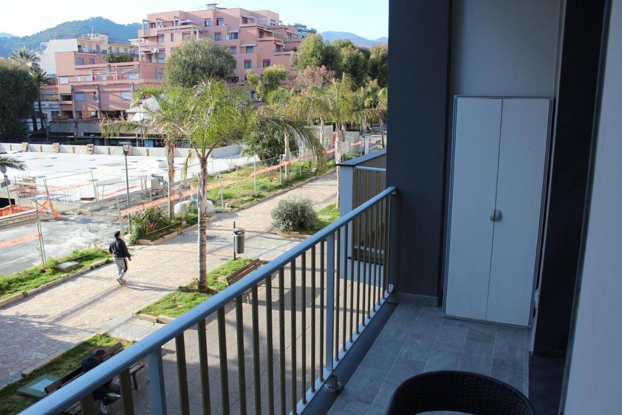 Persea Mare Appartamenti Arma di Taggia Exterior photo